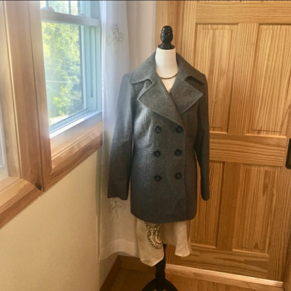 Fantastic Gray London Fog ladies wool blend double breasted coat.